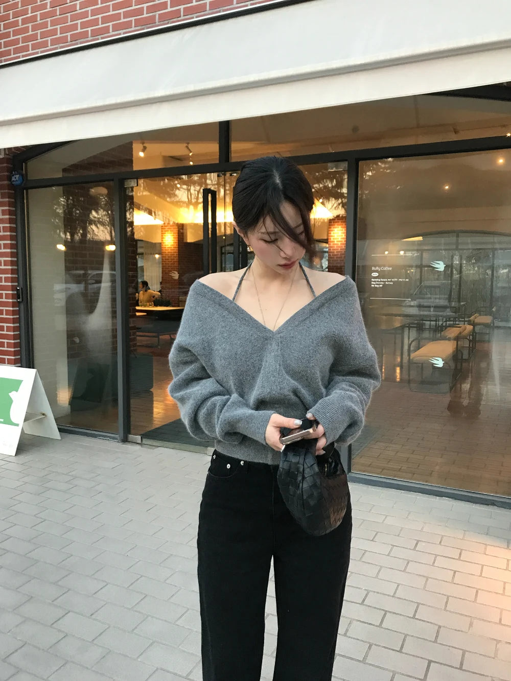 Women's Knitted V-Neck Top 👚 Chic Two-Way Wear ❄️ Hanging Shoulder Design Thickened Winter Fashion 🌟 Ladies' Knitwear