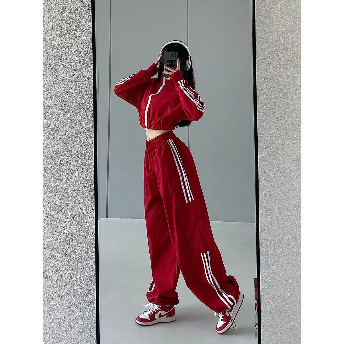 Women’s High Waist Wide Leg Pants | American Style Loose Straight Trousers with Elastic Waist & Cuffed Hem