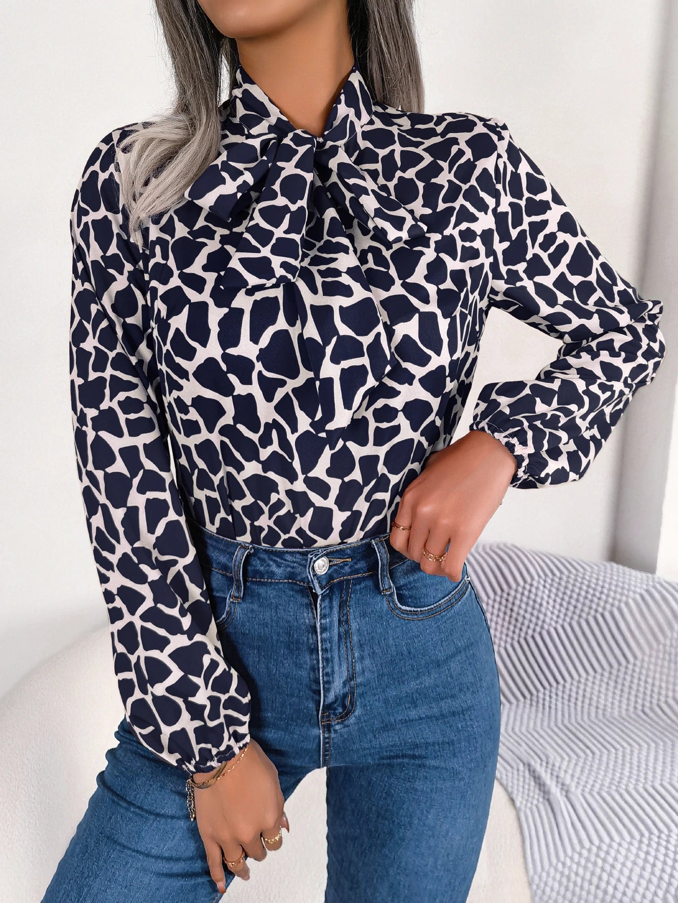 2025 Women’s Casual Bow Chiffon Blouse – Long Sleeve Office Lady Shirt for Autumn 🍂👚