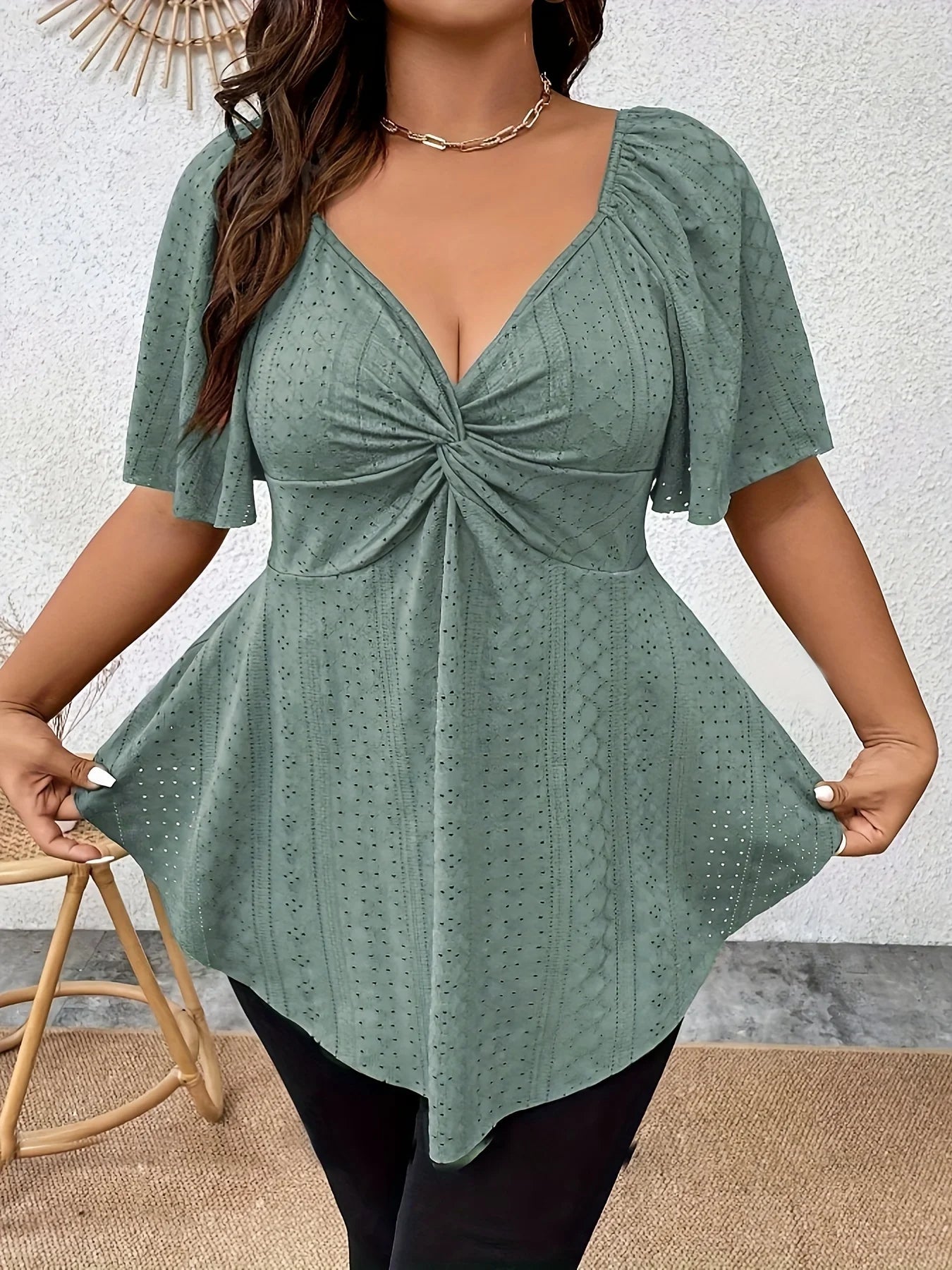 Plus Size Elegant Summer T-Shirt – Casual Office Lady Loose V-Neck Solid Top 👚✨