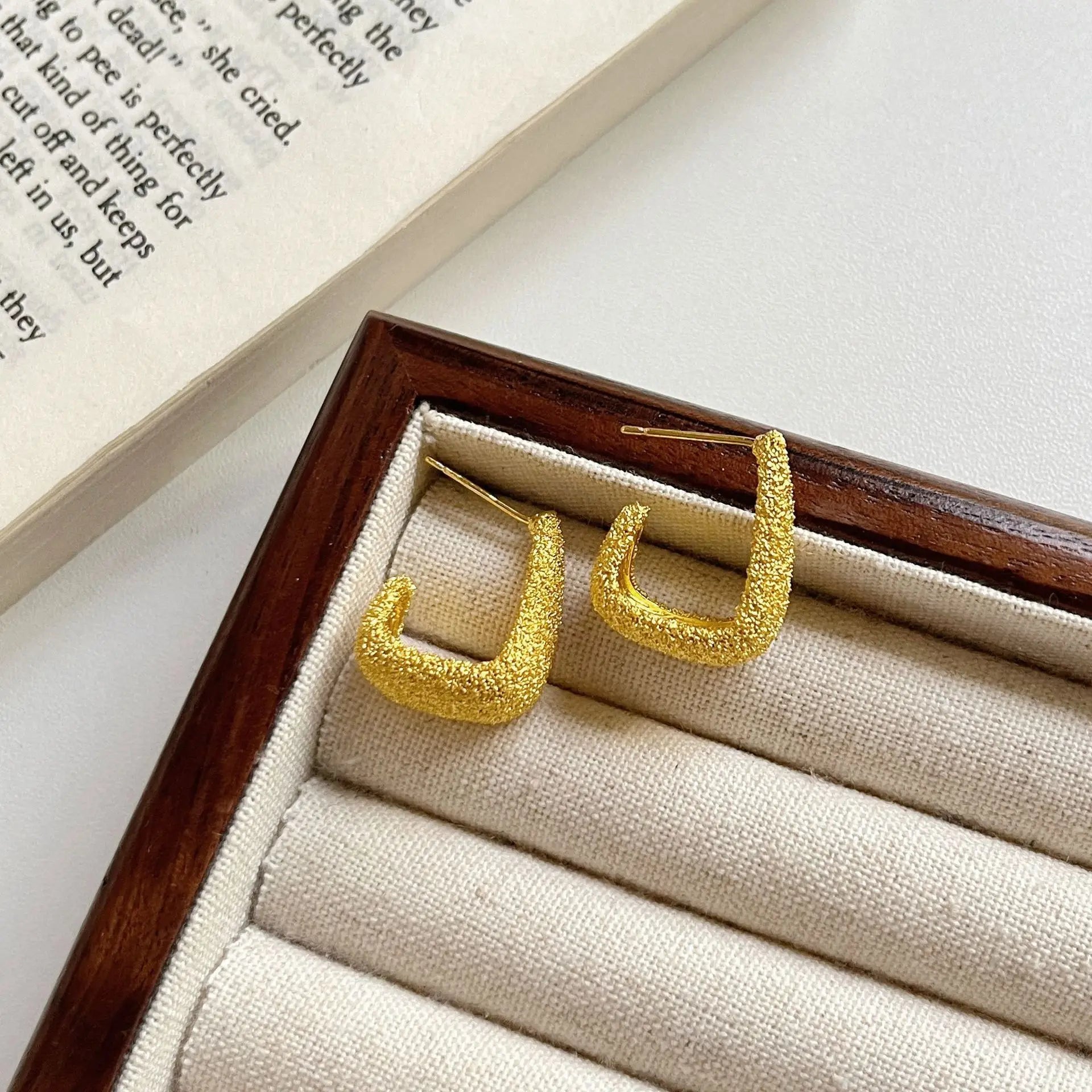 New 925 Sterling Silver Hoop Earrings – Matte Circle Geometric Punk Clip Earrings for Women & Girls