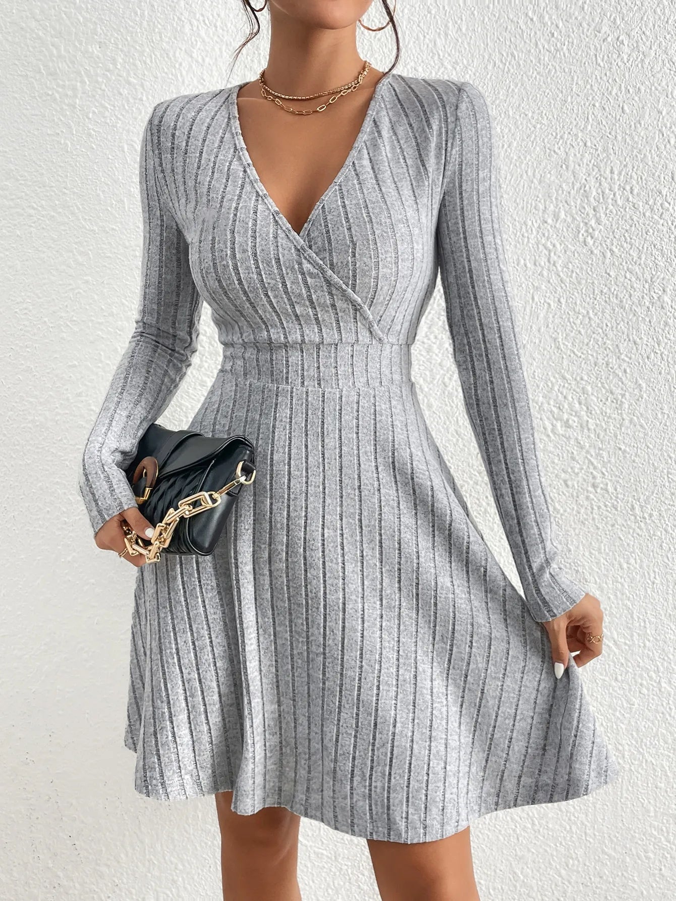 Women’s Slim Fit V-Neck Knit Dress – Long Sleeve Autumn Winter Sexy Bodycon Sweater Midi Dress, Casual Solid Color