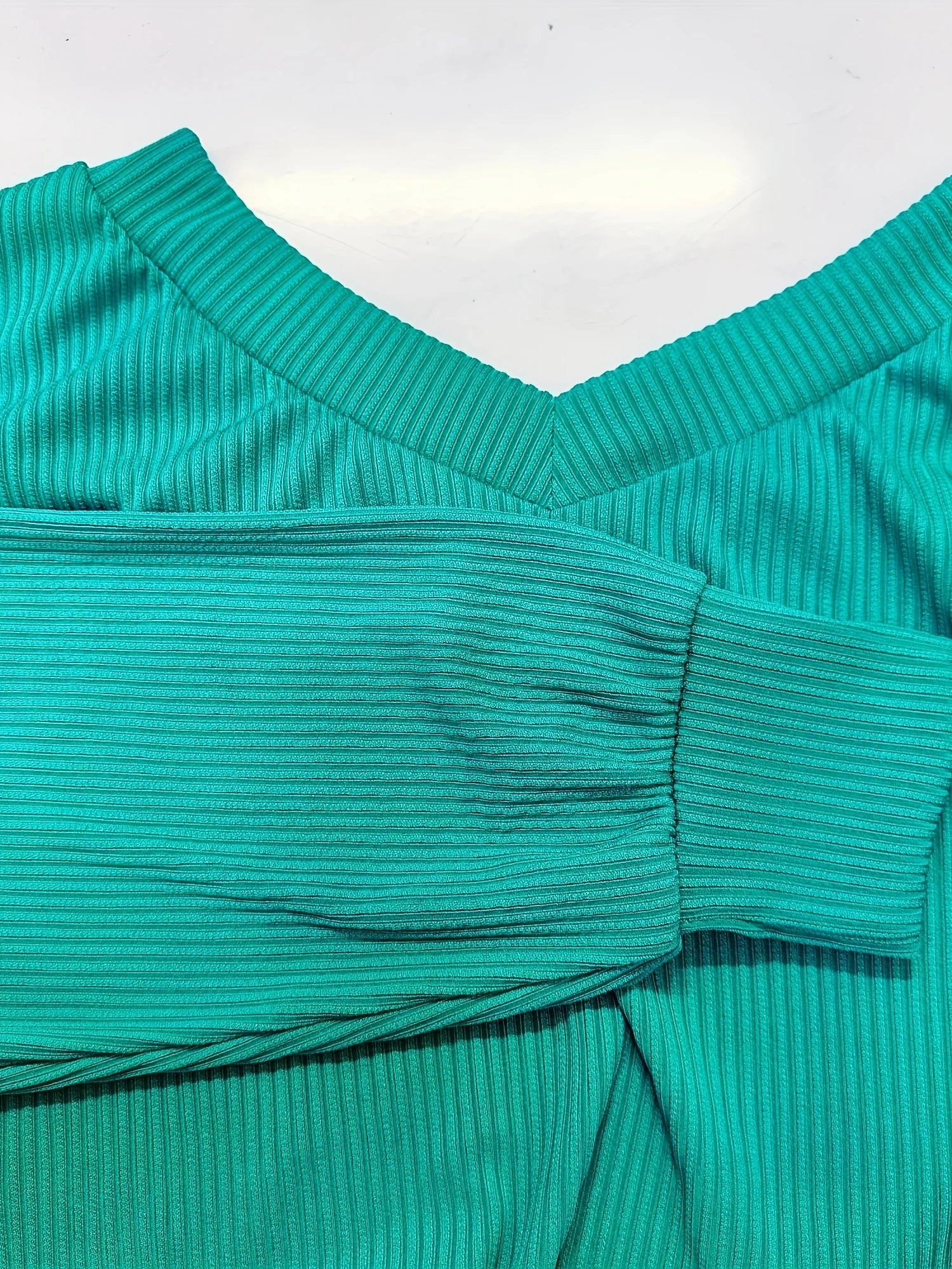Ruched Bodycon Mini Dress for Women | Sexy V-Neck Long Sleeve Bag Hip Dress | Elegant Party & Night Out Outfit