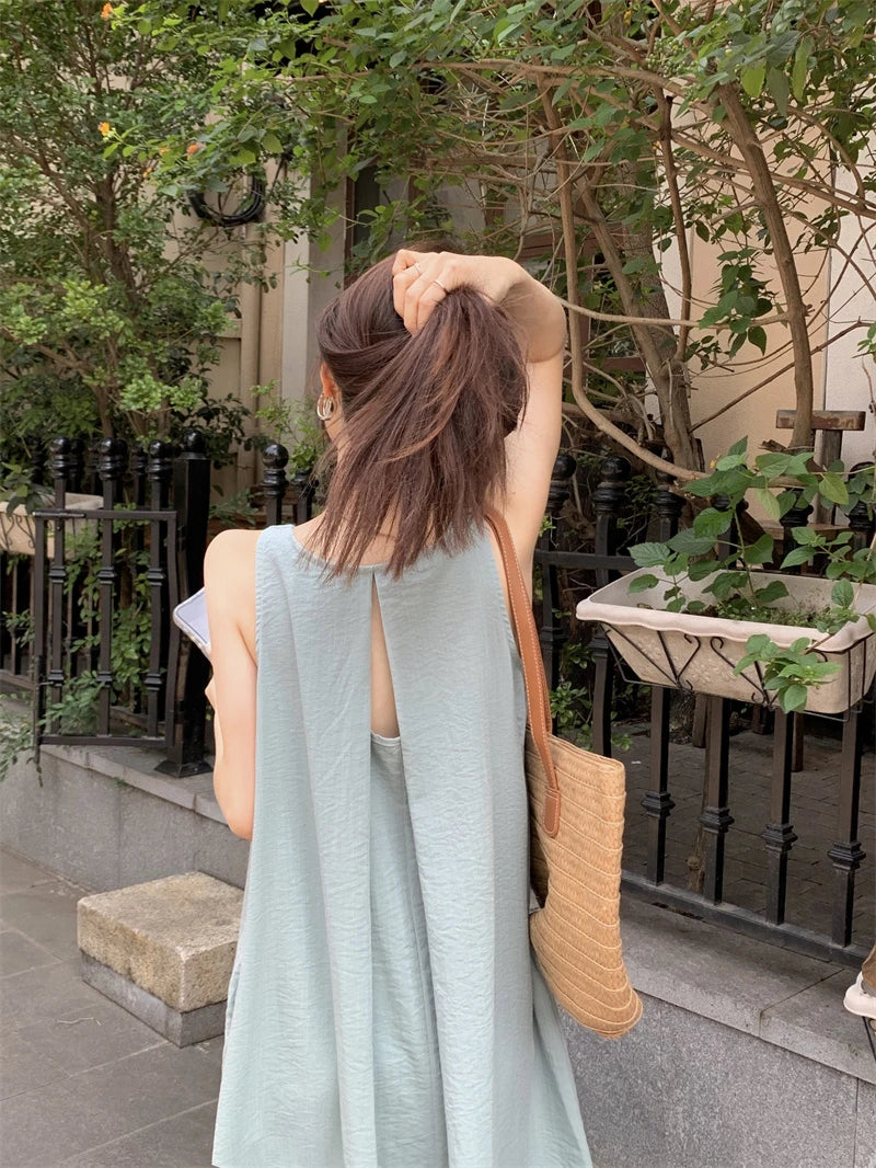 Summer Women’s Beach Vacation Dress – Sleeveless A-Line Midi Gown with Folded Skirt & Slimming Fit
