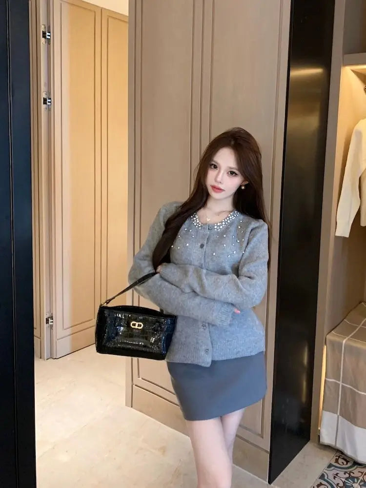Heavy-Embroidered Diamond Women’s Sweater Cardigan – Soft Cozy Round Neck High-End Outerwear