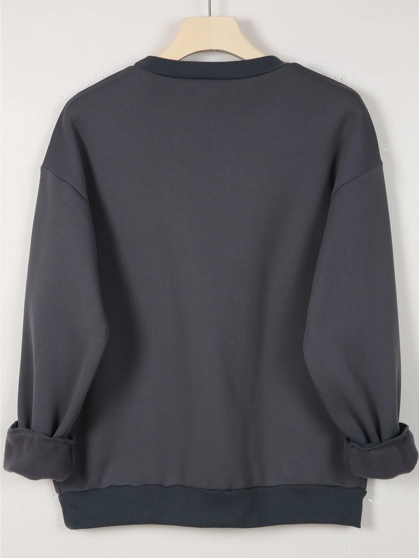 Women’s Leopard Heart Print Sweatshirt | Warm Casual Loose Pullover for Autumn & Winter