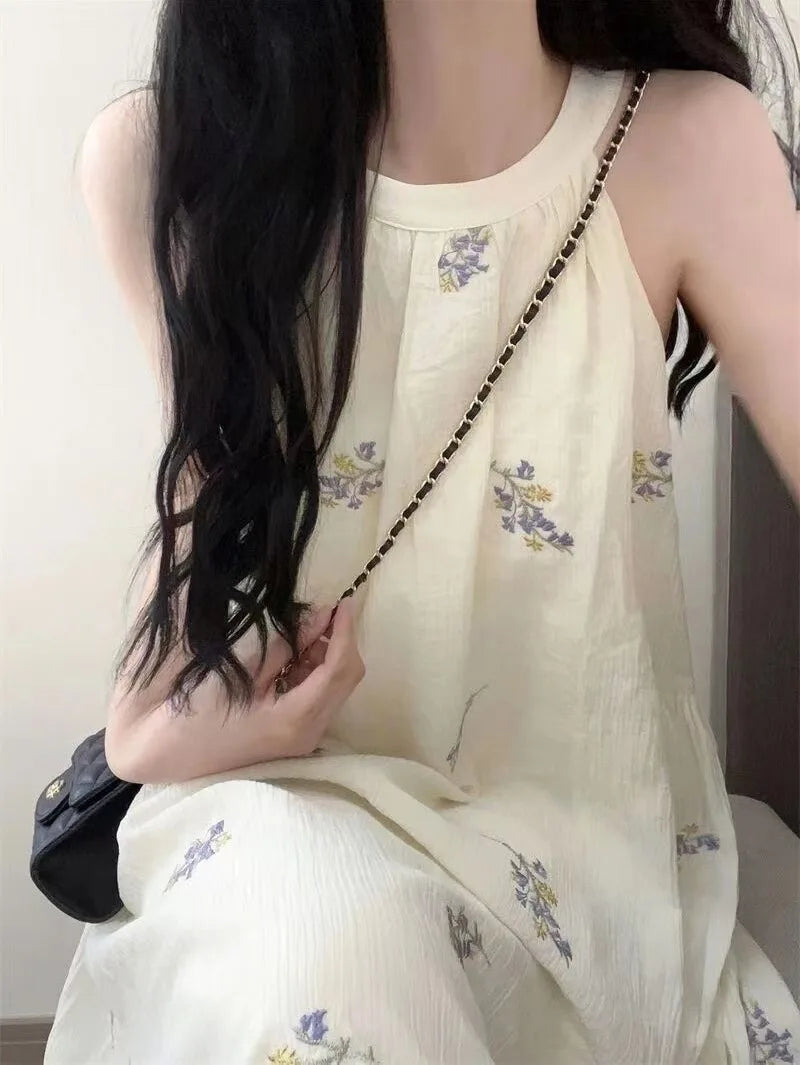 Fashionable Korean Loose Floral Dress – Women’s Summer 2024 Sweet A-Line Midi Hanging Neck Round Neck Beach Dress