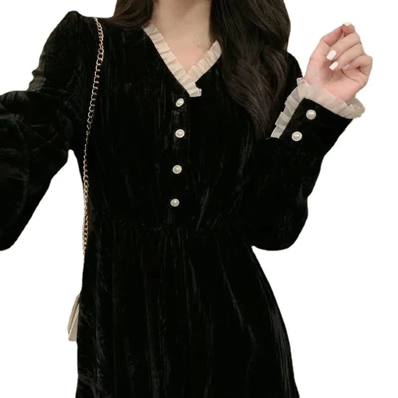 French Retro Hepburn Velvet Dress – Elegant V-Neck Slim Fit Black Gown for Autumn Winter Women