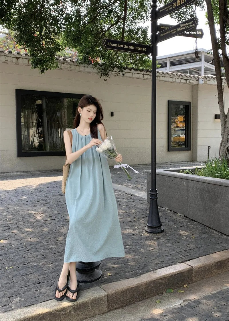Summer Women’s Beach Vacation Dress – Sleeveless A-Line Midi Gown with Folded Skirt & Slimming Fit