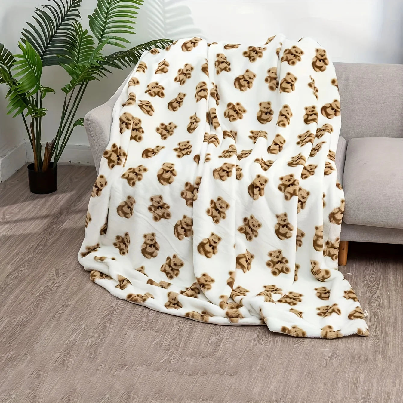 Flannel Bear Blanket Soft Plush Warm Cozy with Cute Bear Print for Sofa Bed Couch Living Room Bedroom Decor Ideal Gift
