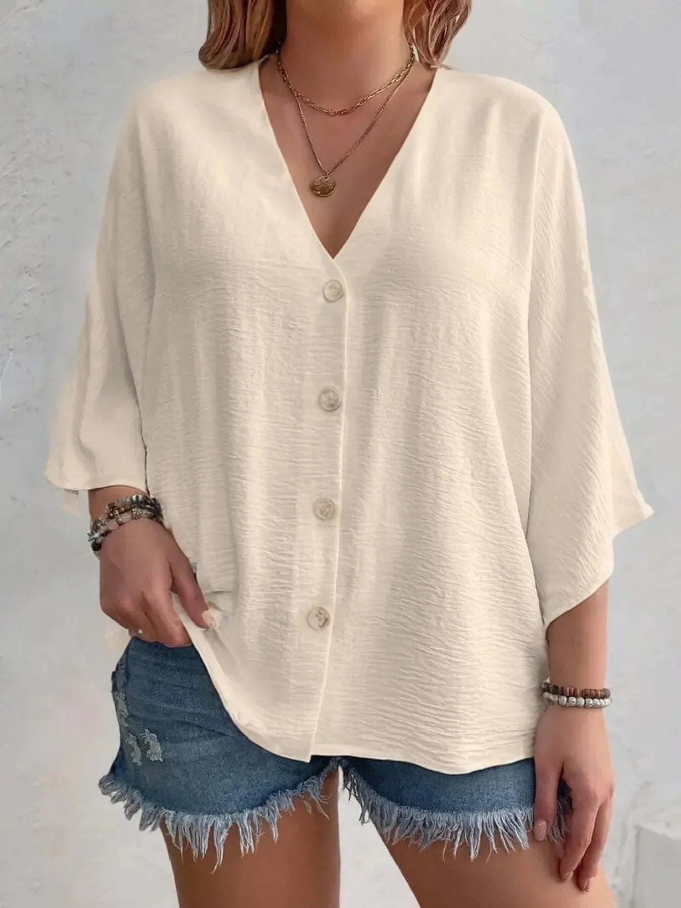 Plus Size 2025 Women’s Loose V-Neck Long Sleeve Top – Elegant Solid Color Casual Blouse 👚✨