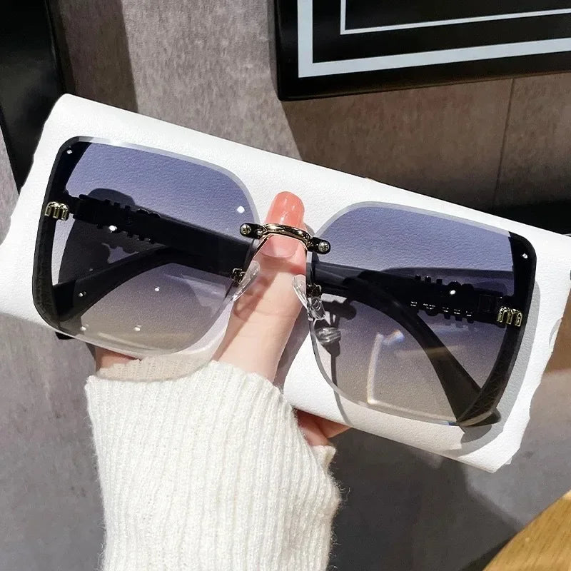 2025 New Fashion Cool Sunglasses for Women – Luxury Brand Letter Design Vintage Rimless Sun Glasses | Ladies UV400 Gafas