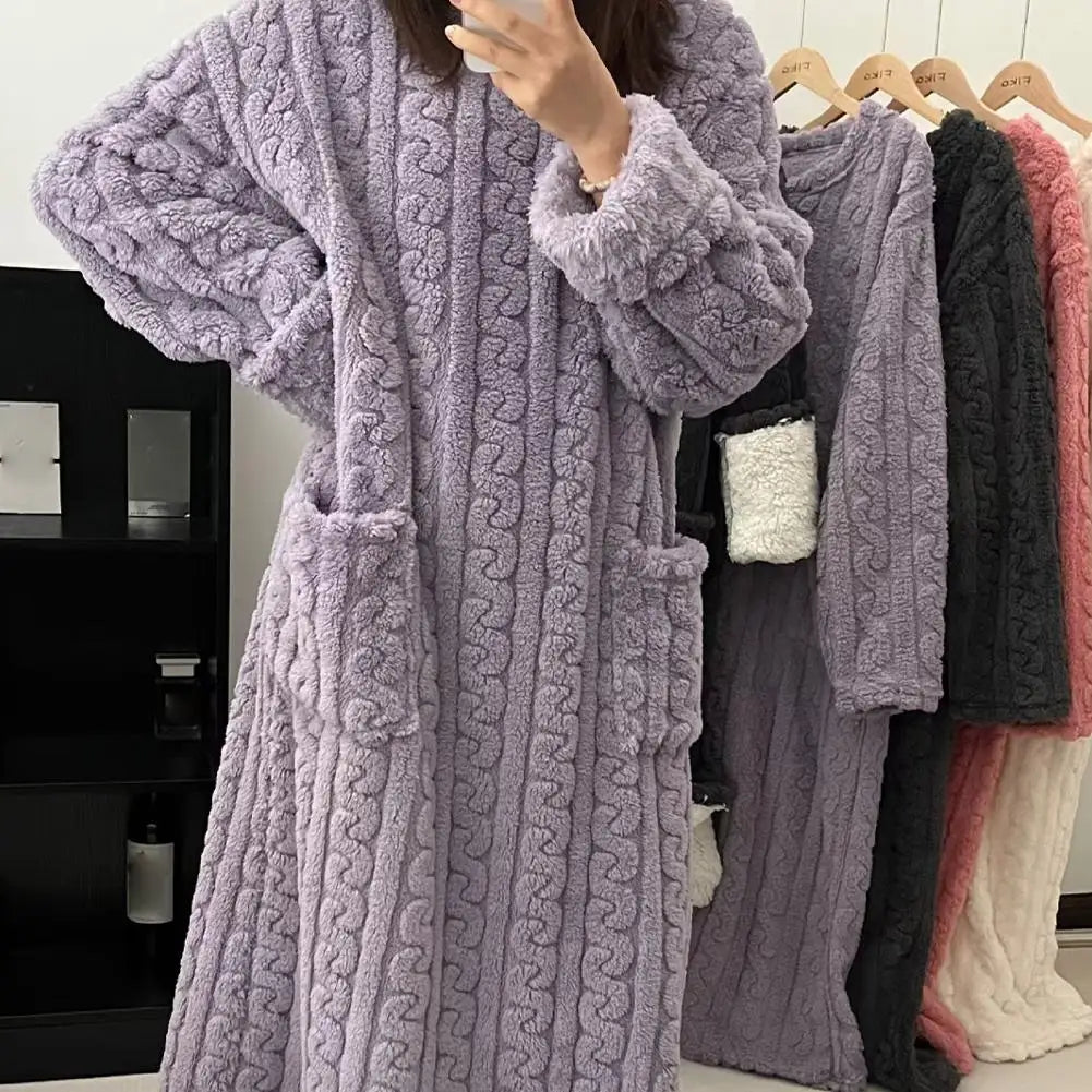 Women's Winter Flannel Nightgown – Long Sleeve Thickened Warm Sleepwear with Double Pockets, Loose Solid Jacquard Nightdress