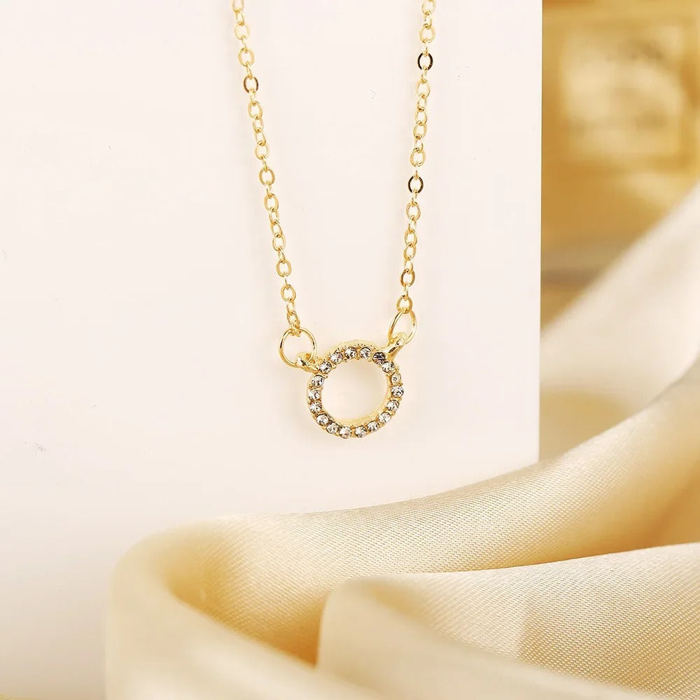Fashion Crystal Circle Pendant Necklace – Elegant Golden Color Women’s Jewelry for Party & Gifts