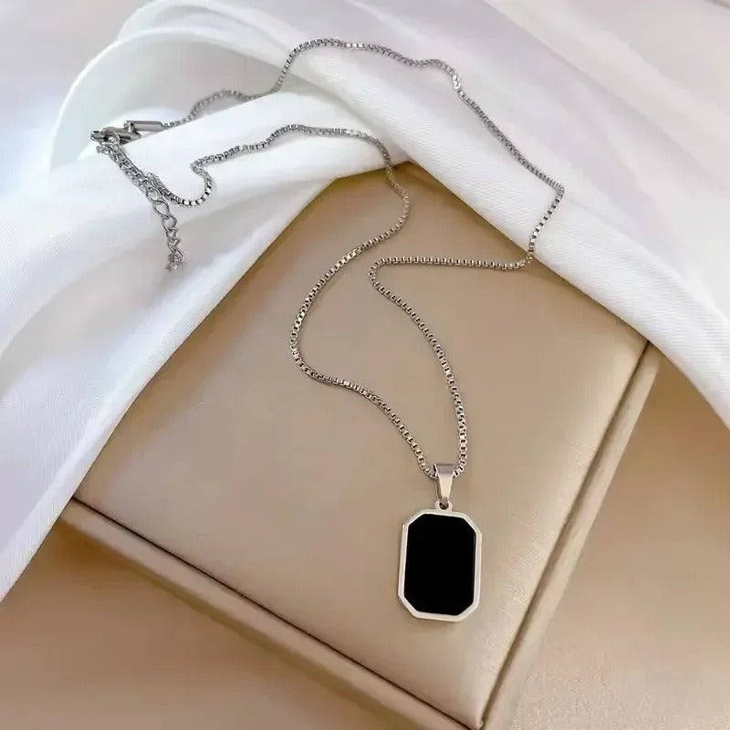 Minimalist Rectangular Pendant Necklace – Korean Black Epoxy Long Gold Color Chain Jewelry for Women & Men