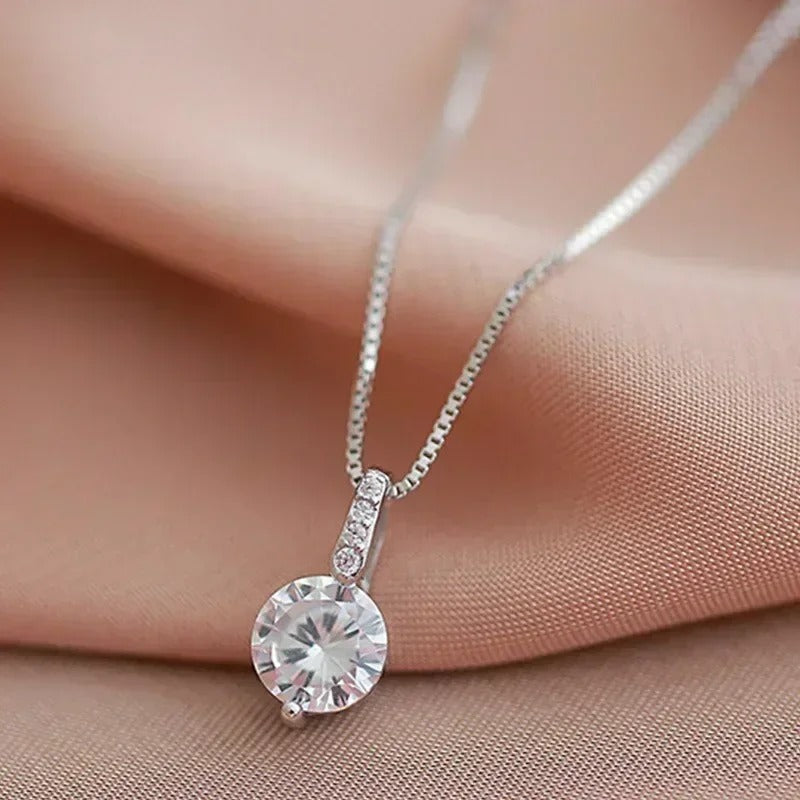 925 Sterling Silver Zircon Round Pendant Necklace – Women’s Rhinestone Clavicle Chain Fashion Jewelry Gift