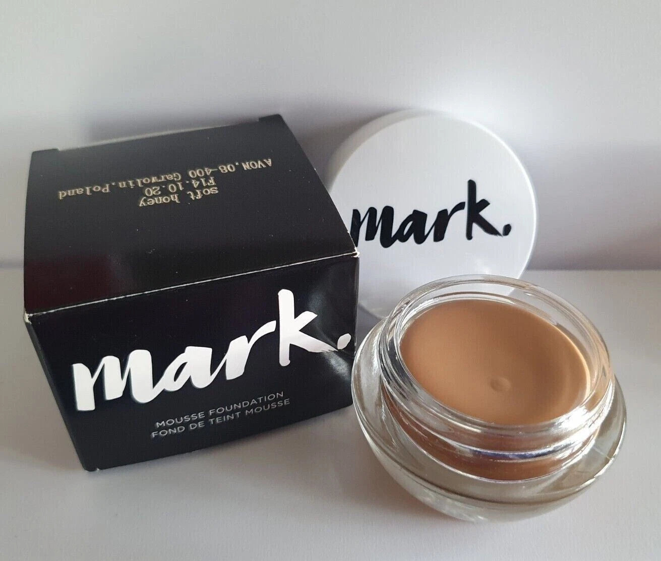 Avon Mark Mousse Foundation Rear Discontinued Shade *Soft Honey* New Unboxed