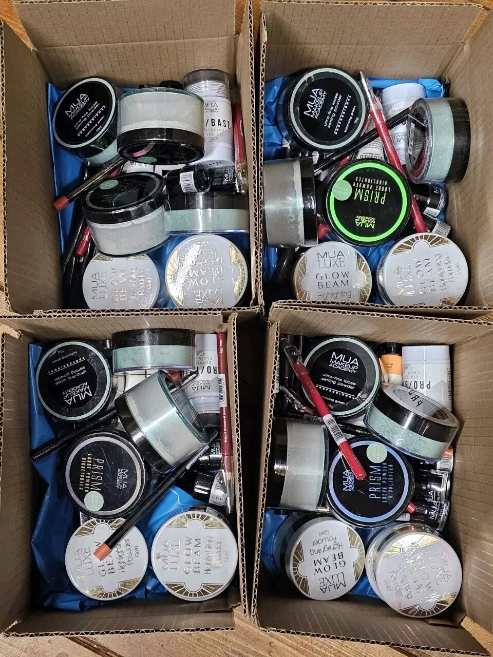 Joblot 20 Items   BOX of 20 Items Ideal Xmas Gift Sets Mixed Mua Cosmetics Items