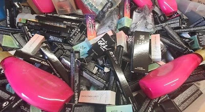 10 Items in gift box now only £10 mixed cosmetic items ** FREE POST Random