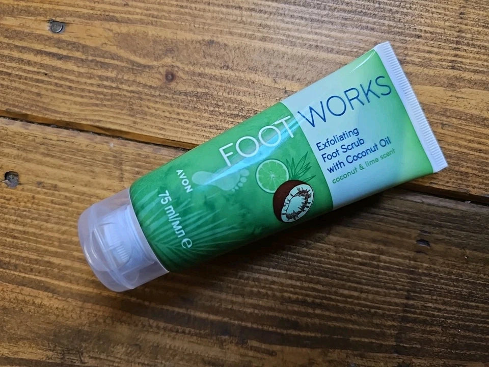 Avon Foot Works Exfoliating Foot Scrub Coconut & Lime Scent